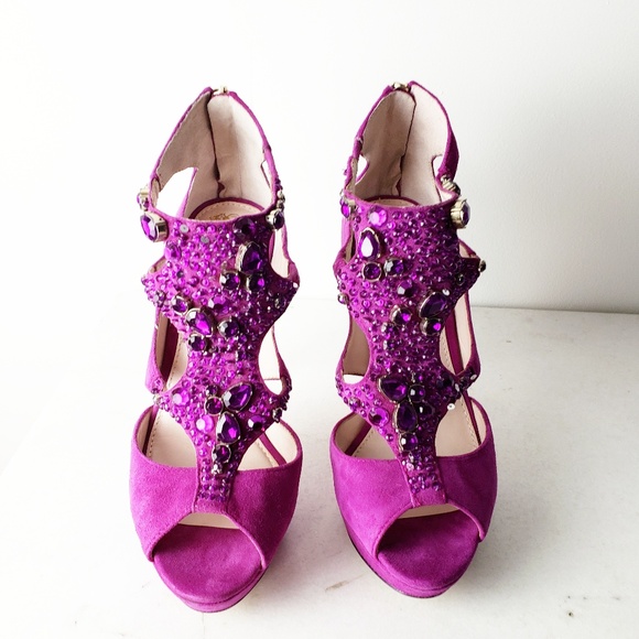 NWOT Vince Camuto Crystal Embellished Heels Berry - Picture 2 of 6